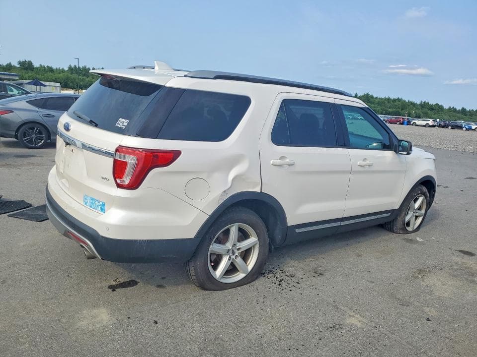 2017 FORD EXPLORER XLT 3