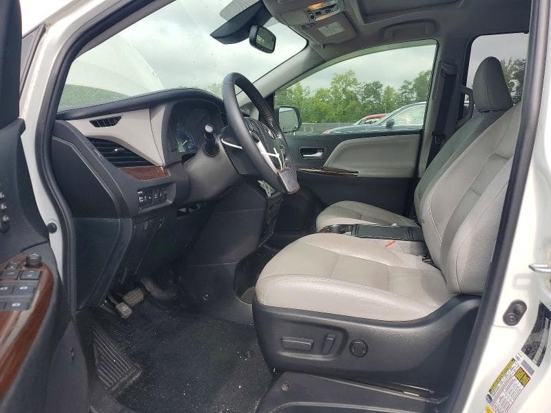 2018 TOYOTA SIENNA LIMITED PREMIUM 7-PASSENGER 7