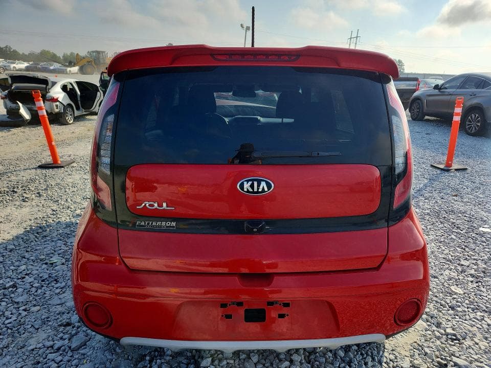 2019 KIA SOUL + 6
