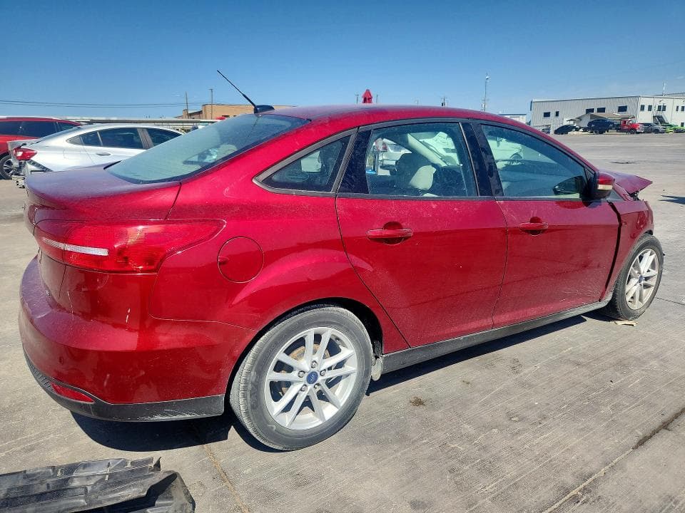 2017 FORD FOCUS SE 3