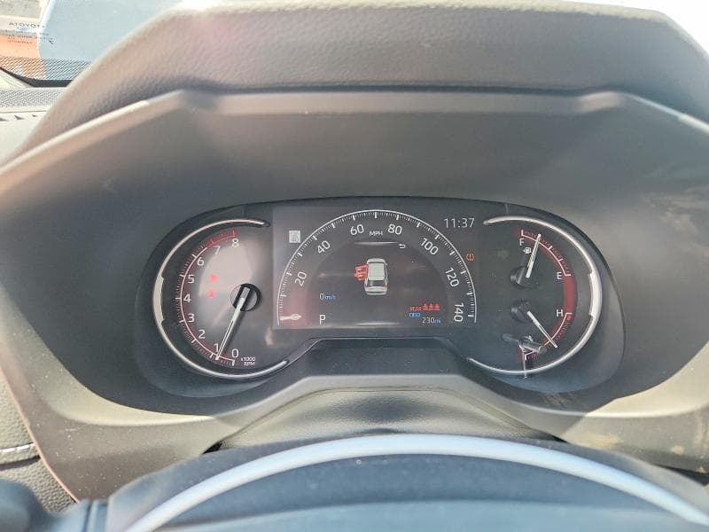 2025 TOYOTA RAV4 LE 9