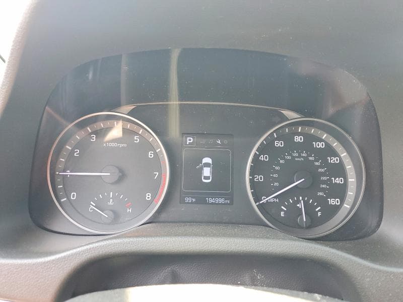 2018 HYUNDAI ELANTRA SEL 9