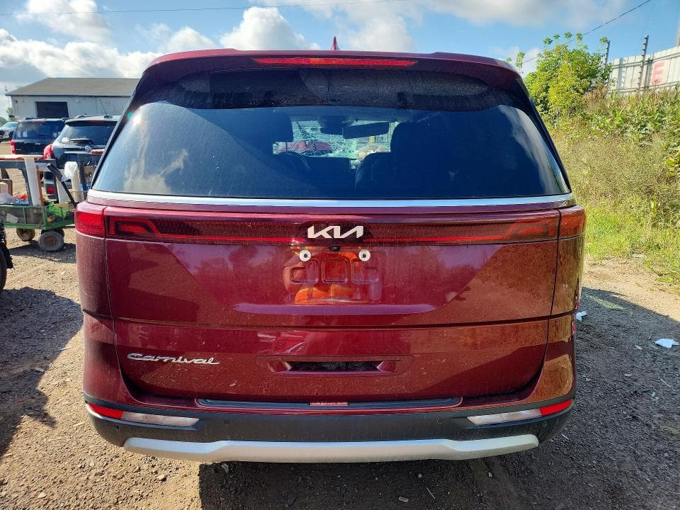 2022 KIA CARNIVAL EX 6