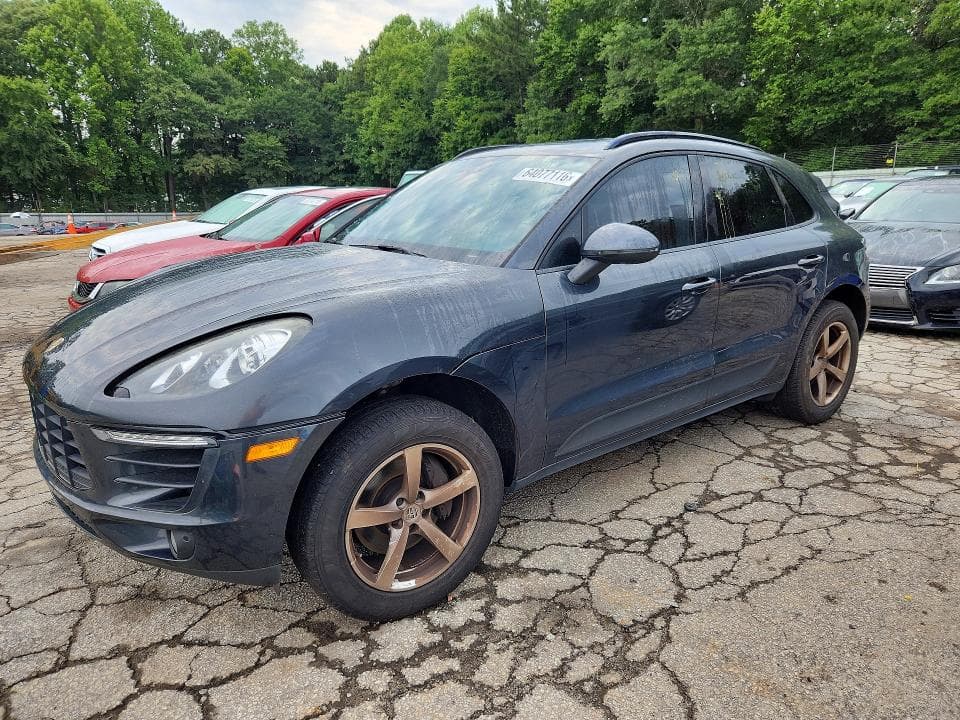 2017 PORSCHE MACAN - 1