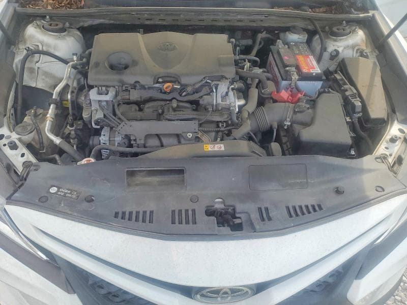 2020 TOYOTA CAMRY SE 11