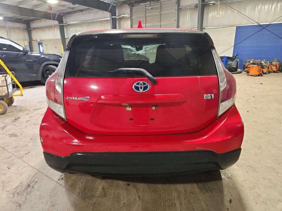 2017 TOYOTA PRIUS C ONE 6