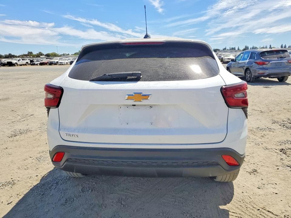2024 CHEVROLET TRAX LS 6