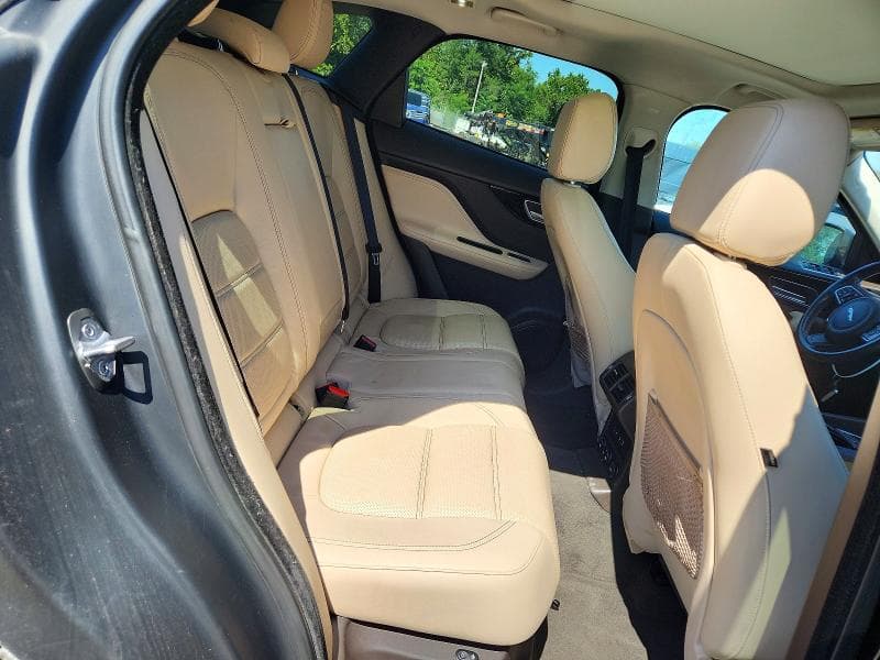 2017 JAGUAR F-PACE PRESTIGE 11