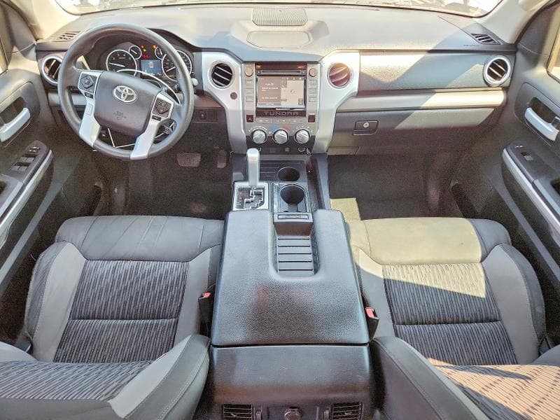 2017 TOYOTA TUNDRA CREWMAX SR5 8