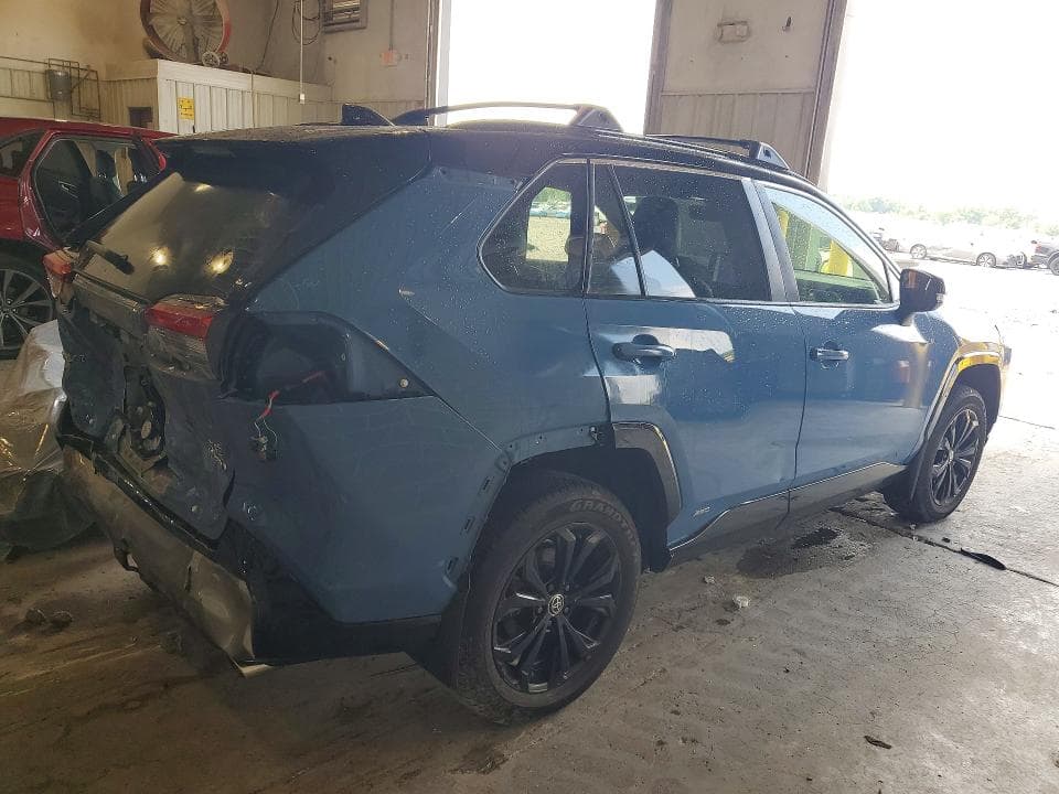 2023 TOYOTA RAV4 XSE 3