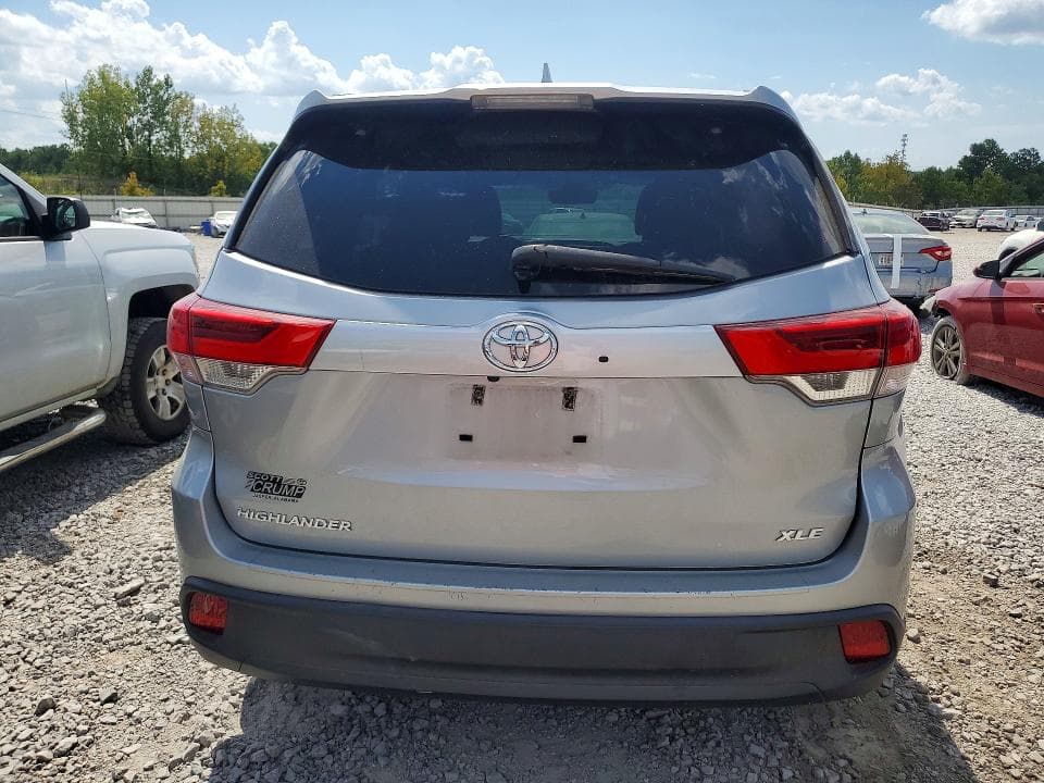 2017 TOYOTA HIGHLANDER XLE 6