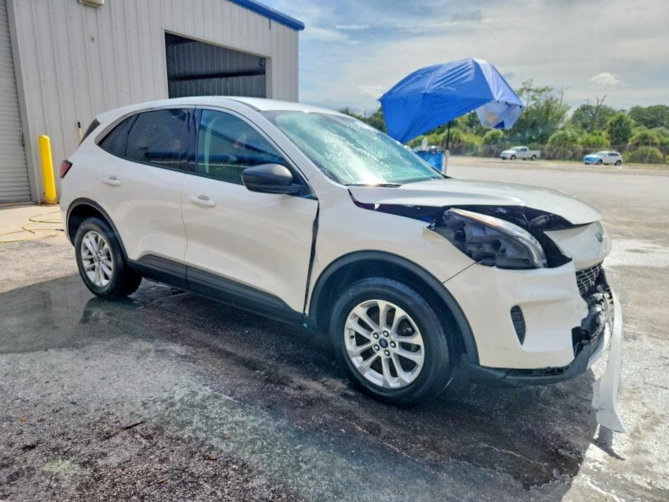 2022 FORD ESCAPE SE 4