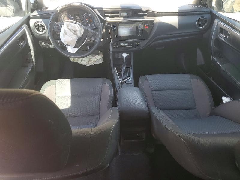 2018 TOYOTA COROLLA LE 8