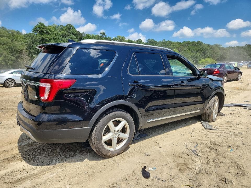 2017 FORD EXPLORER XLT 3
