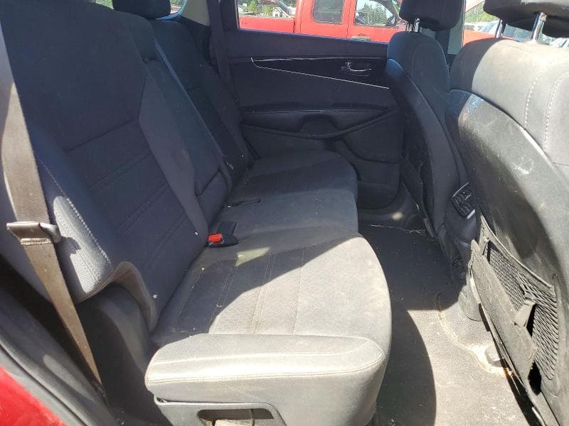 2017 KIA SORENTO LX V6 11