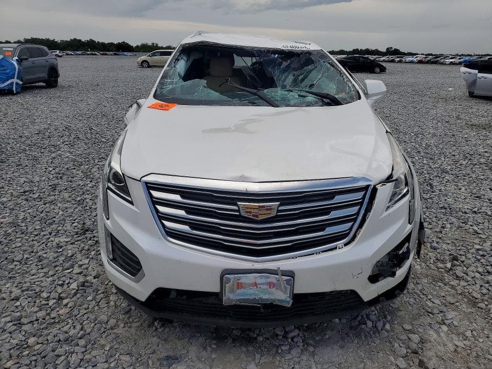 2017 CADILLAC XT5 5