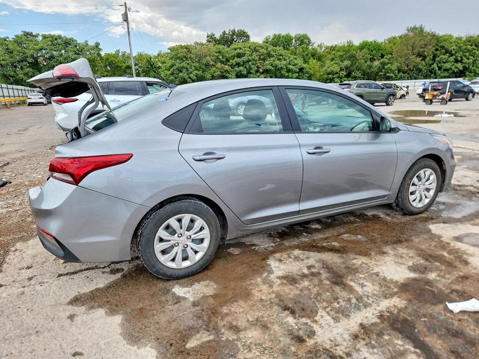 2021 HYUNDAI ACCENT SE 3