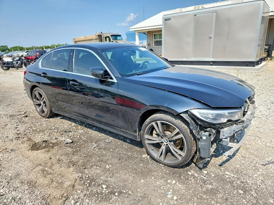 2022 BMW 330XI 4