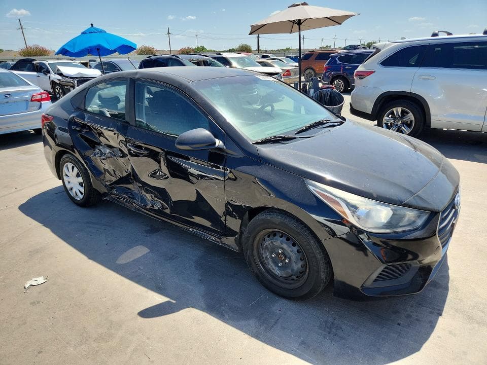2018 HYUNDAI ACCENT SE 4