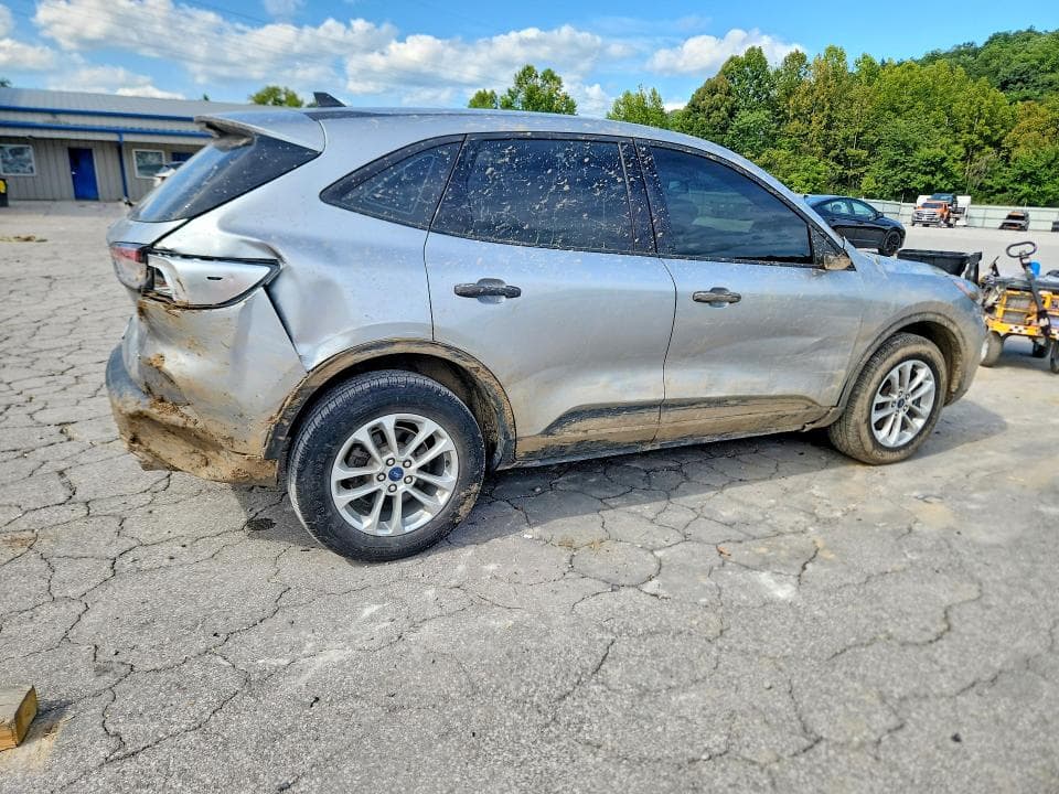 2022 FORD ESCAPE S 3
