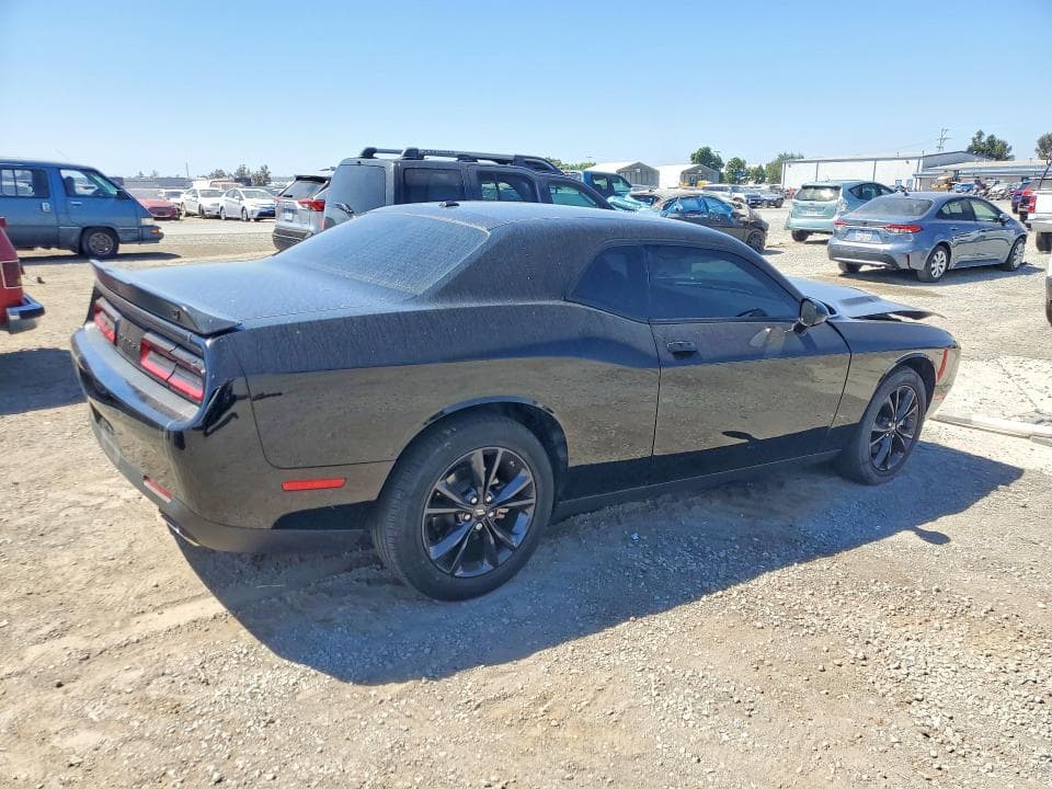 2023 DODGE CHALLENGER SXT 3