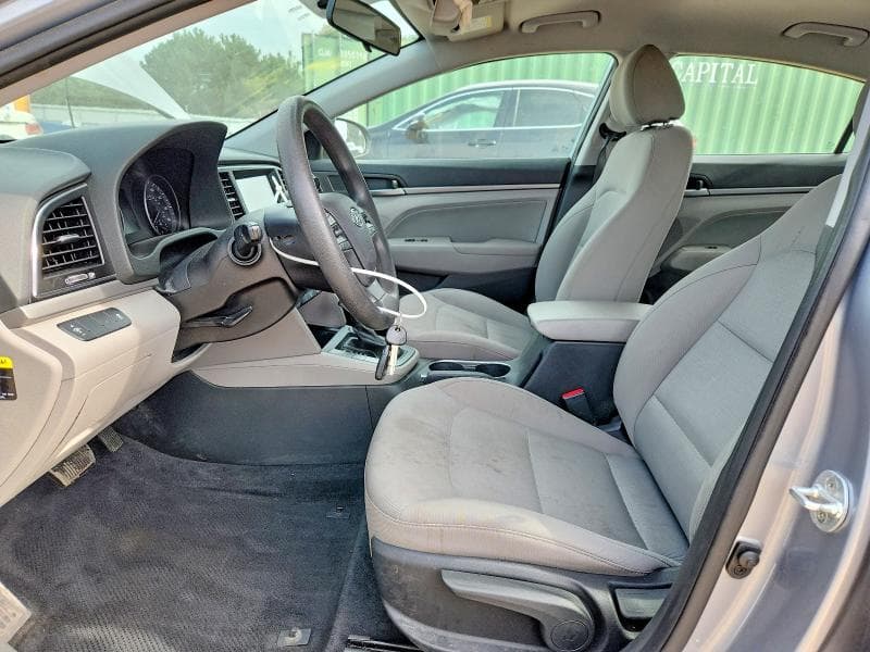 2017 HYUNDAI ELANTRA SE 7