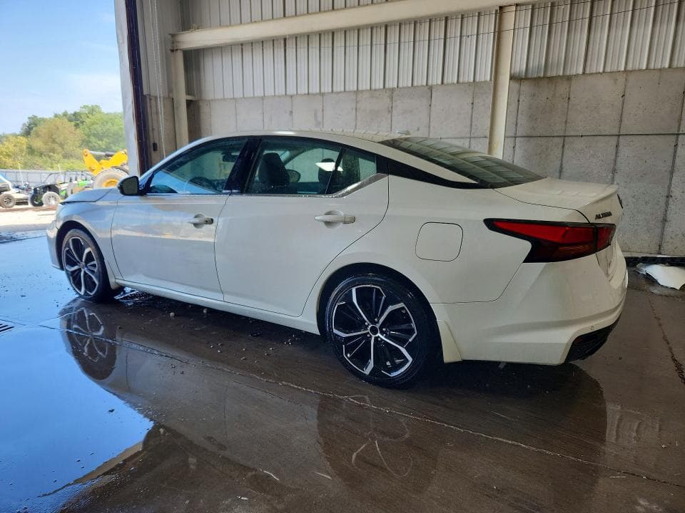 2025 NISSAN ALTIMA SR 2