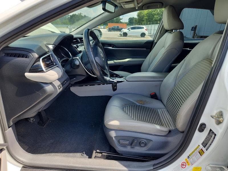 2018 TOYOTA CAMRY SE 7