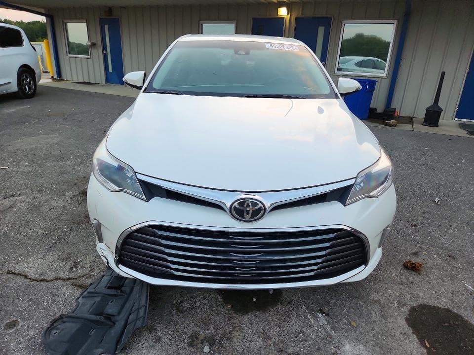 2017 TOYOTA AVALON XLE 5