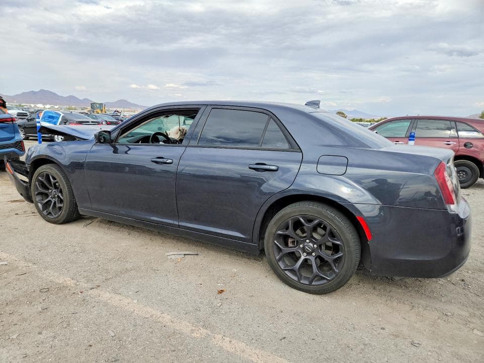 2019 CHRYSLER 300 TOURING 2