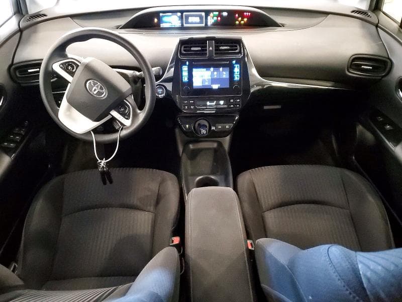 2018 TOYOTA PRIUS TWO 8