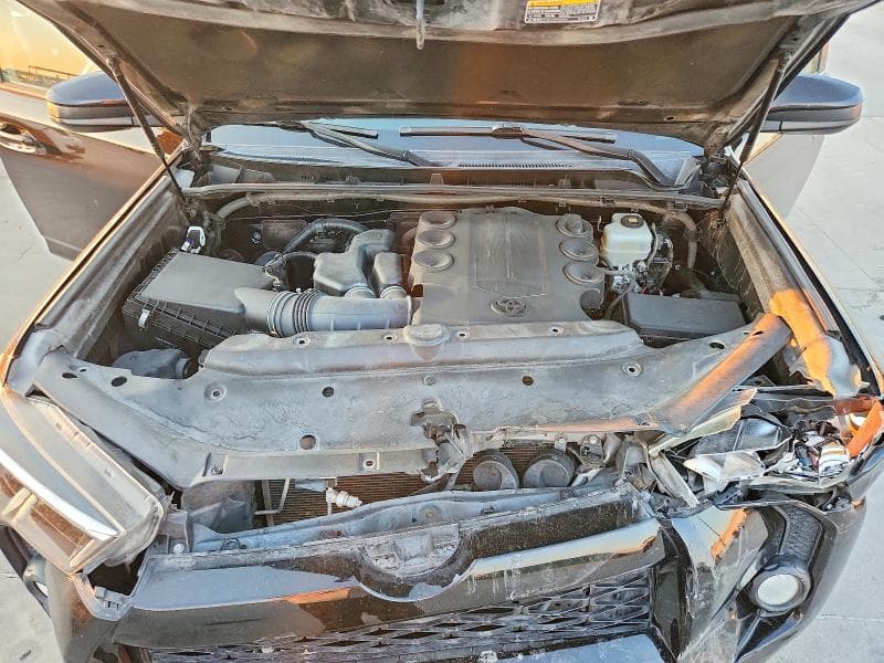2018 TOYOTA 4RUNNER SR5 12