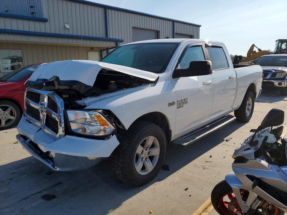2019 RAM 1500 CLASSIC SLT - 1
