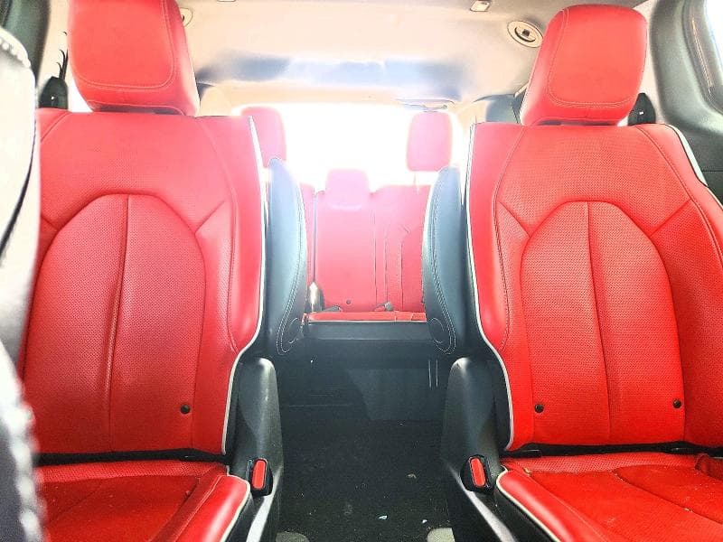 2021 CHRYSLER PACIFICA HYBRID LIMITED 10