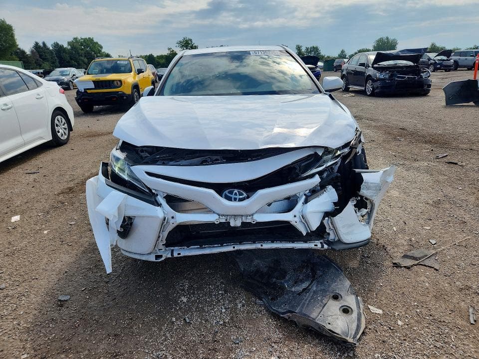 2019 TOYOTA CAMRY SE 5