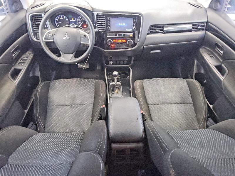 2019 MITSUBISHI OUTLANDER ES 8