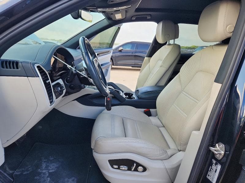 2019 PORSCHE CAYENNE 7