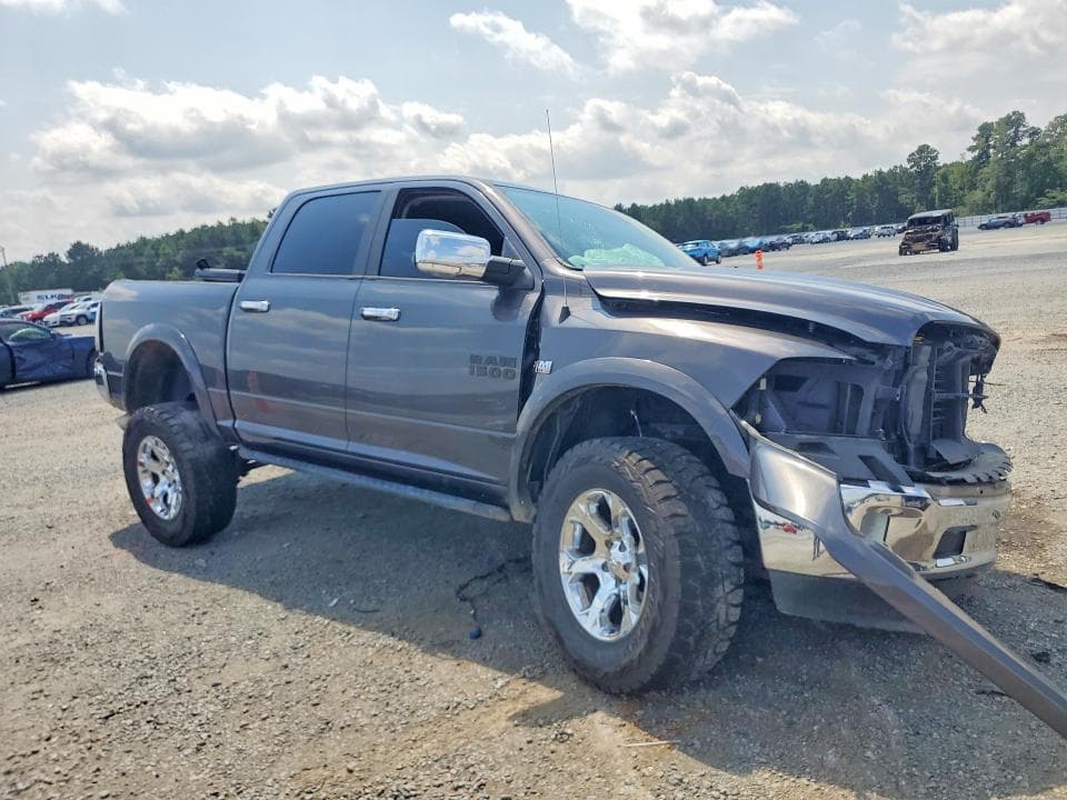 2017 RAM 1500 LARAMIE 4