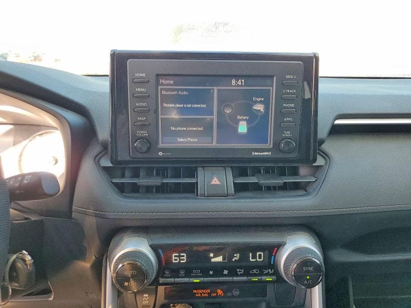 2020 TOYOTA RAV4 LE 9