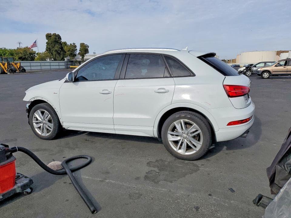 2018 AUDI Q3 PREMIUM 2