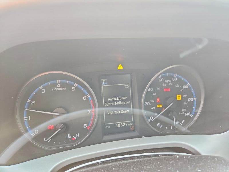 2017 TOYOTA RAV4 LE 9