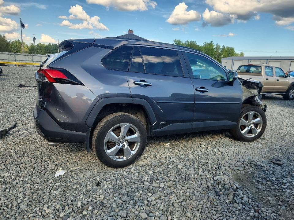 2021 TOYOTA RAV4 LIMITED 3