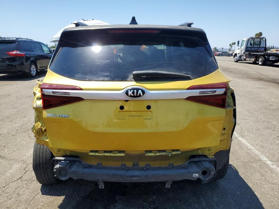 2021 KIA SELTOS S 6
