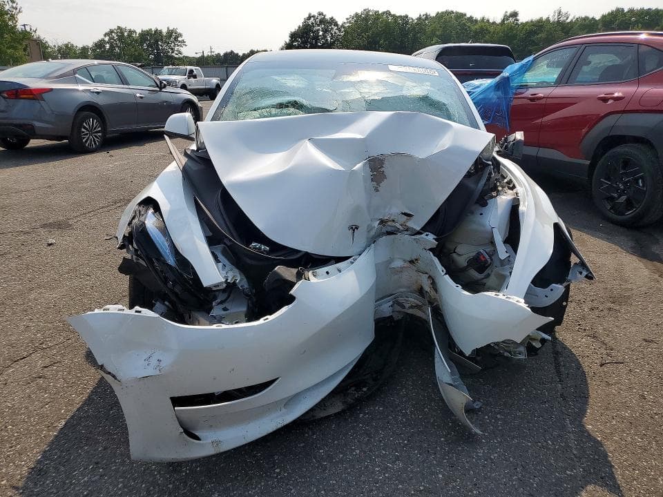 2023 TESLA MODEL 3 5