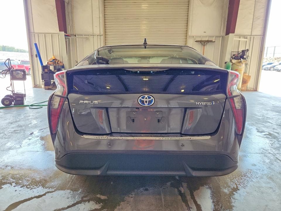 2017 TOYOTA PRIUS FOUR TOURING 6