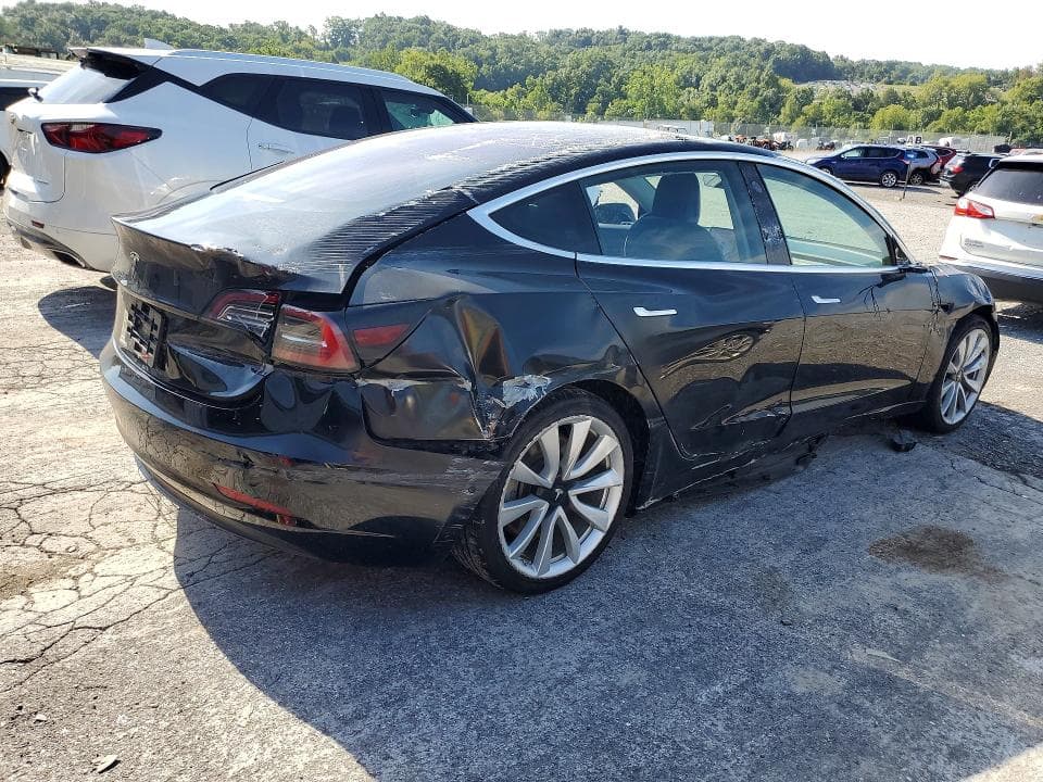 2018 TESLA MODEL 3 3