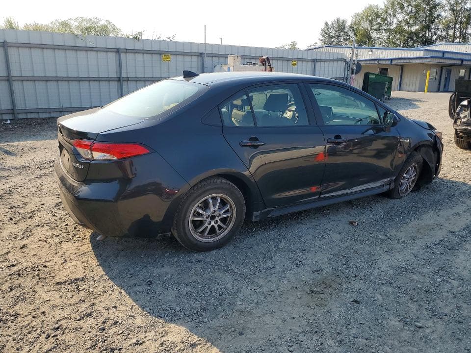 2020 TOYOTA COROLLA LE 3