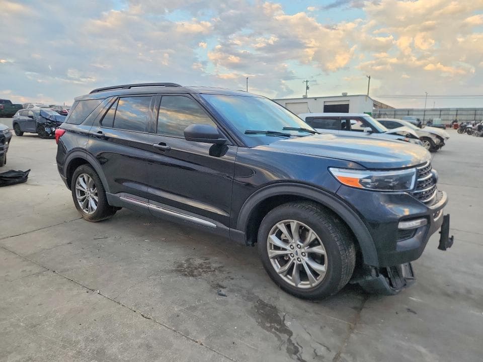 2023 FORD EXPLORER XLT 4