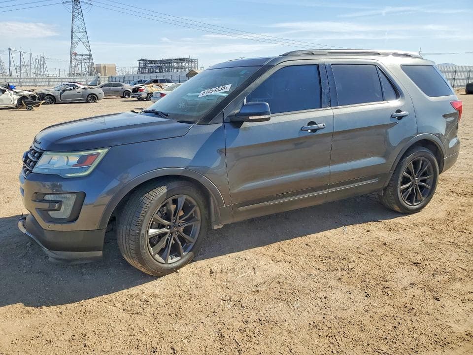 2017 FORD EXPLORER XLT - 1