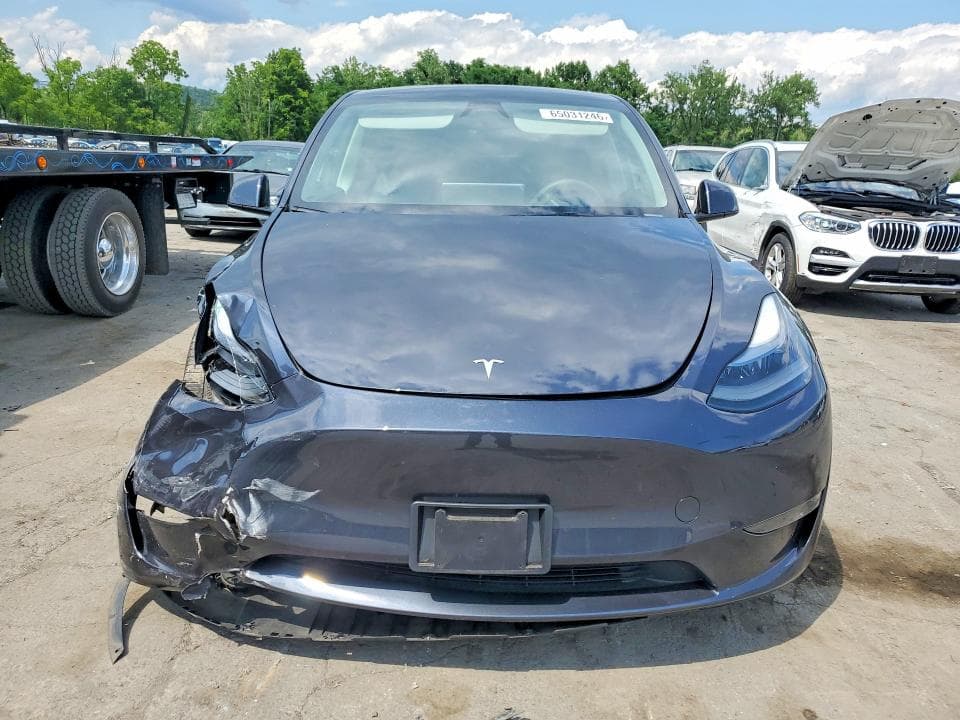 2024 TESLA MODEL Y 5